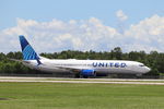 N81449 @ KRSW - United Flight 511 departs Runway 24 at Southwest Florida International Airport enroute to Chicago-O’Hare International Airport