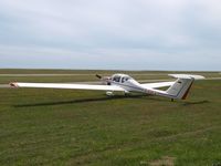 D-KGFZ @ EDWJ - parking - by Volker Leißing