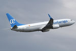 EC-LYR @ LEBL - at bcn - by Ronald