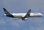 D-AIDD @ LEBL - at bcn - by Ronald