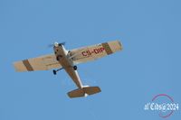 CS-DIP @ LPFR - O Cessna_150F cruza a pista do Aeroporto de Faro_LPFR no sentido Sul-Norte... - by Alcides Rodrigues