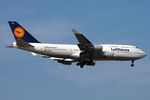 D-ABVP @ EDDF - at fra - by Ronald