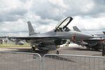 89-2137 @ EGLF - 89-2137 1991 General Dynamics F-16C USAF FIA Farnborough 24.07.24 (1) - by PhilR