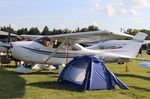 N4919N @ KOSH - Cessna 182Q