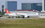 TC-LPH @ ESSA - Twy W - by wijken