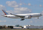 F-UJCS @ LFBO - Landing rwy 32R - by Shunn311