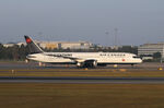 C-FVNB @ ESSA - Twy W - by wijken