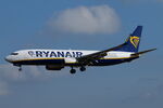 EI-EKS @ EGSH - Landing at Norwich. - by Graham Reeve