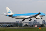 PH-AKA @ EHAM - at eham - by Ronald