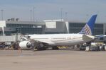 N35953 @ KDEN - Boeing 787-9 Dreamliner
