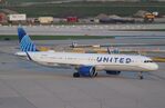 N14511 @ KORD - Airbus A321-271NX - by Mark Pasqualino