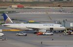 N433UA @ KORD - Airbus A320-232 - by Mark Pasqualino