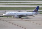 N481UA @ KORD - Airbus A320-232