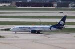 XA-AMM @ KORD - Boeing 737-852