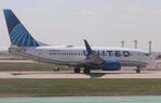 N21723 @ KORD - Boeing 737-724 - by Mark Pasqualino