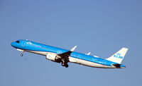 PH-AXB @ CPH - PH-AXB taking off rw 22R - by Erik Oxtorp