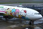B-16332 @ RCTP - EVA Hello Kitty A333 close-up - by FerryPNL