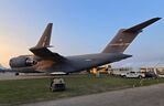 90-0535 @ KOSH - USAF C-17 zx - by Florida Metal
