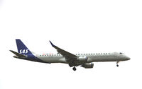 SE-RSS @ CPH - SE-RSS now in full SAS c/s. Landing rw 04L - by Erik Oxtorp