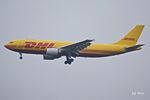 EI-LDC @ EBBR - Landing at Brussels Airport. - by Jef Pets