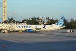 N17565 @ KMCO - Boeing 737-9 MAX - by Mark Pasqualino