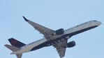 N6712B @ KATL - Delta 752 - by AviationLover50