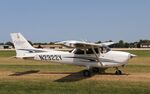 N2322Y @ KOSH - Cessna 172S