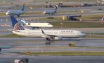 N77258 @ KORD - Boeing 737-824 - by Mark Pasqualino