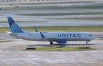 N13227 @ KORD - Boeing 737-824
