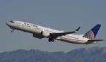 N37506 @ KLAX - Departing LAX on 25R - by ToddRoyer