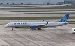 N56859 @ KORD - Boeing 757-324 - by Mark Pasqualino