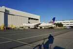 N481UA @ KSFO - SFO 2024.
