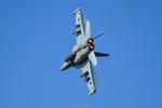 168376 @ KOSH - GRIZZLY12 overhead break - by topgunphotography