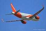 G-EZRZ @ EGPH - Edinburgh - by Chris Hall