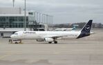 D-AISL @ EDDM - Airbus A321-231 - by Mark Pasqualino