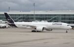 D-AIXI @ EDDM - Airbus A350-941 - by Mark Pasqualino