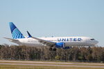 N17320 @ KRSW - United Flight 1453 arrives on Runway 6 at Southwest Florida International Airport following flight from Newark-Liberty International Airport - by Suncoast Spotter