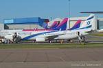 4X-EKT @ EGGW - Luton - by Chris Hall
