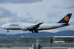 D-ABYM @ EDDF - Landing - by micka2b