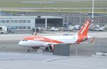 OE-LUF @ EHAM - Airbus A320-251N - by Mark Pasqualino