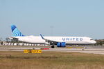 N24519 @ KRSW - United Flight 1740 arrives on Runway 6 at Southwest Florida International Airport following flight from Chicago-O’Hare International Airport - by Suncoast Spotter