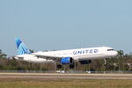 N2508 @ KRSW - United Flight 1740 arrives on Runway 6 at Southwest Florida International Airport following flight from Chicago-O’Hare International Airport