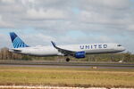 N14523 @ KRSW - United Flight 1740 arrives on Runway 6 at Southwest Florida International Airport following flight from Chicago-O’Hare International Airport - by Suncoast Spotter