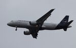 D-AIZE @ EDDF - Airbus A320-214 - by Mark Pasqualino