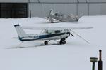 N5525H @ 40I - 152 in the snow - by Jack N. Derrickson
