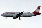OE-LBJ @ EDDF - Landing - by micka2b