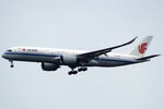 B-322Z @ EDDF - Landing - by micka2b