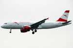 OE-LXB @ EDDF - Landing - by micka2b