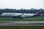 RA-73152 @ VVTS - Landing - by micka2b