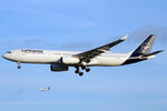 D-AIKR @ EDDF - Landing - by micka2b